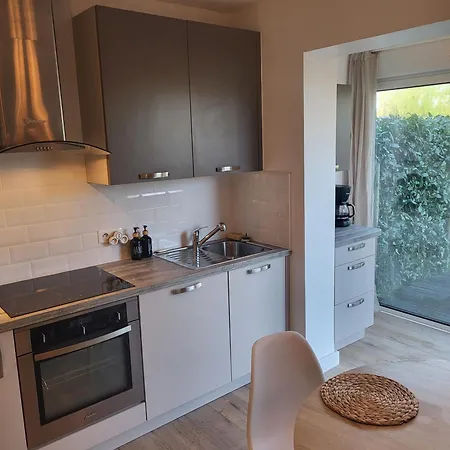 Charmant Appartement Avec Jardin Benodet Exterior photo