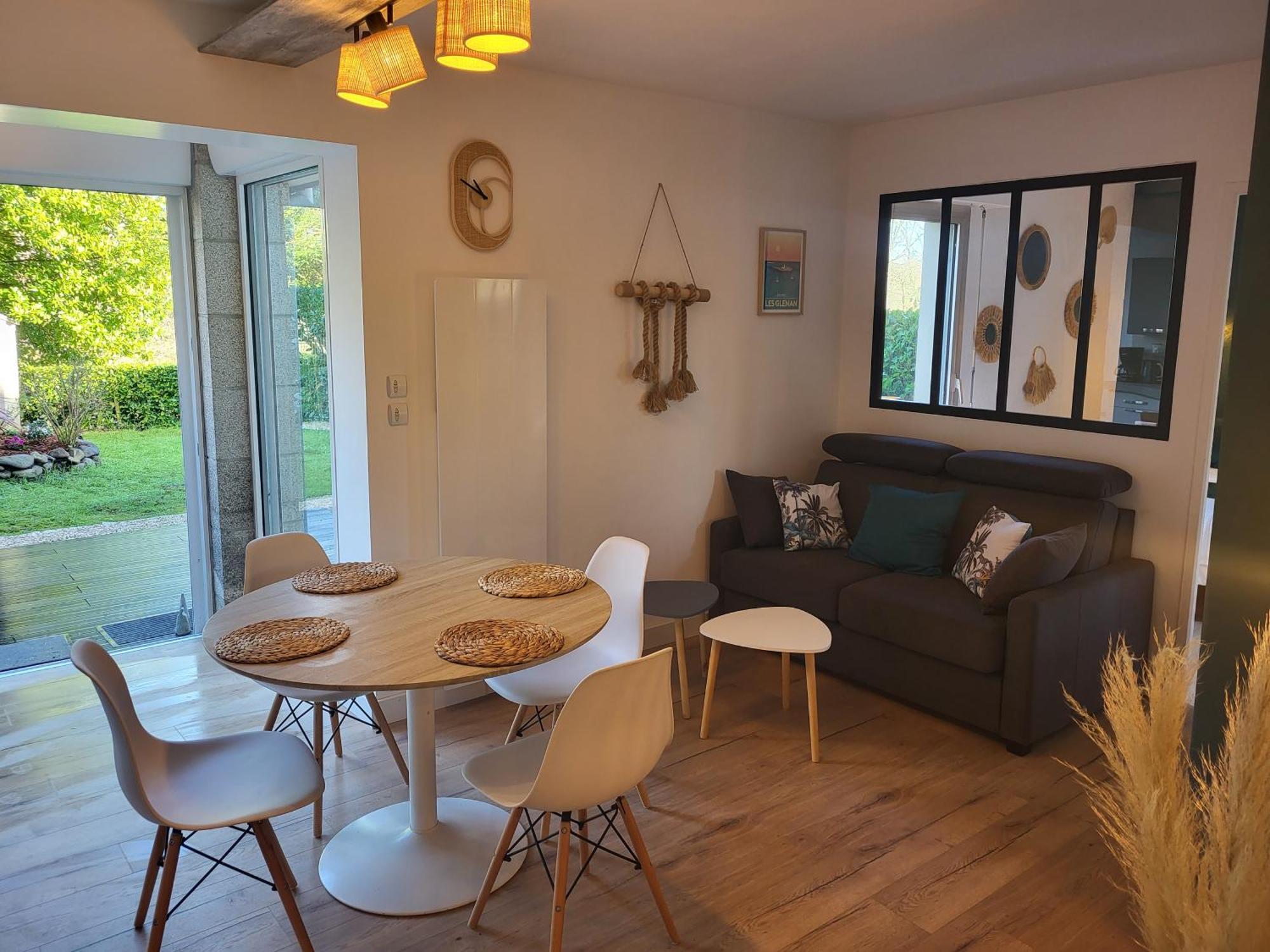 Avec Jardin Apartment