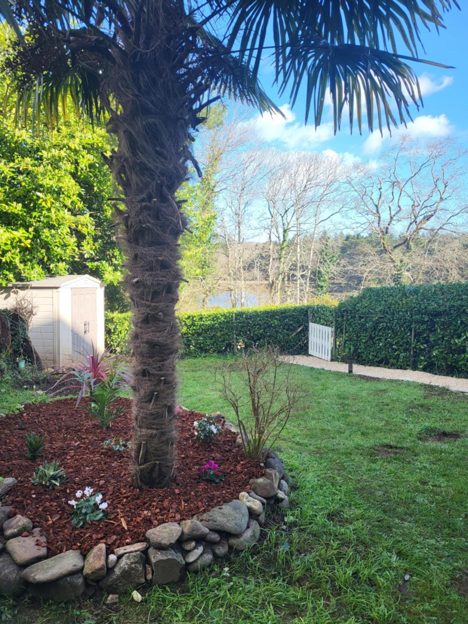 Avec Jardin Apartment